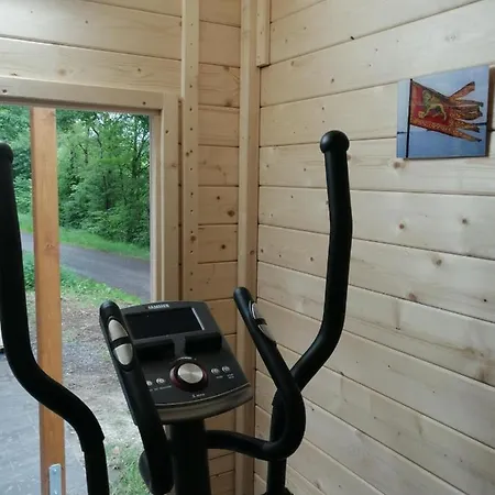 Ferienhaus Wingert Am Vogelsberg בית נופש שוטן